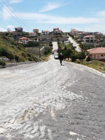 Eksik kalan yol yapımı devam ediyor