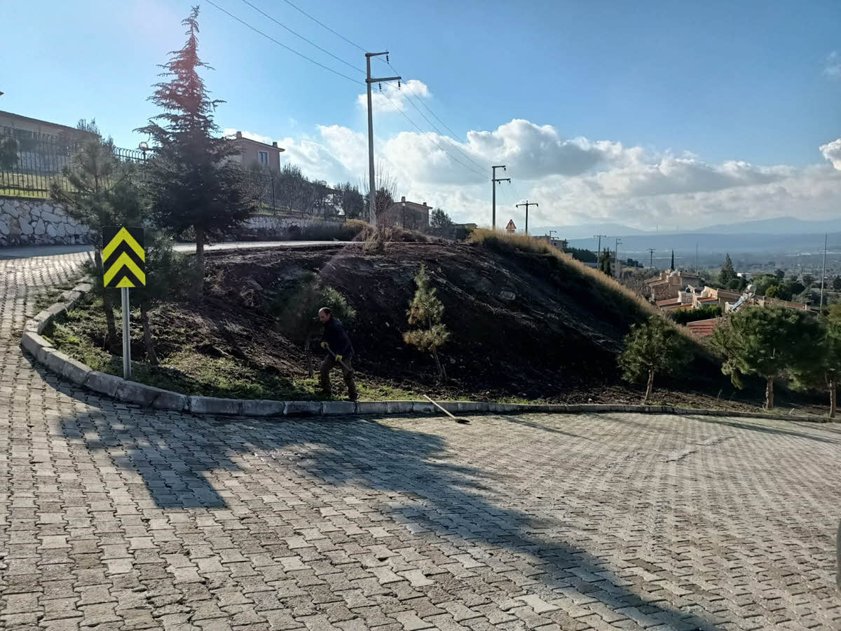 Ovaköy Girişindeki Dere Islahı Çalışmaları Başlamıştır